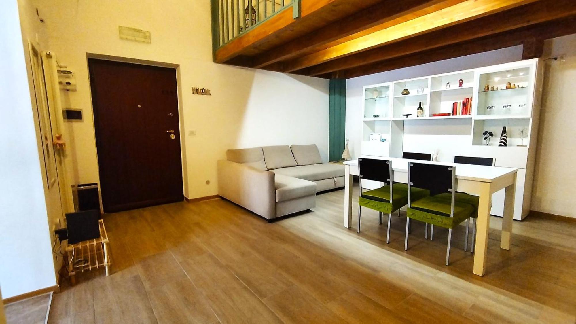 The Wooden Loft - Bari Centro Apartment ภายนอก รูปภาพ